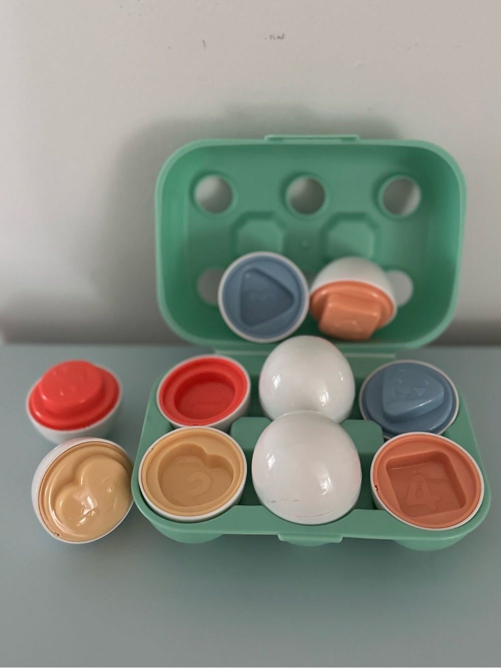 Playgo learning shape sorter Mint Green Egg Carton toy w Six eggs puzzle toddler